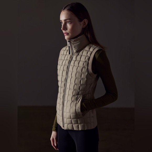 NWT $525 Aether Phase Vest Women’s XL Chinchilla Brown Cashmere Goose Down - Picture 1 of 15